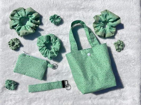 Green Stars Wristlet Keychain