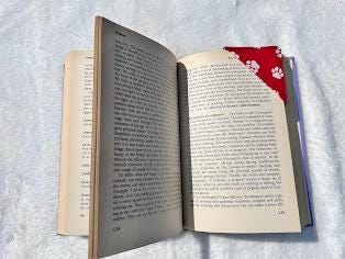 Corner Bookmark Black & Red Paw Print