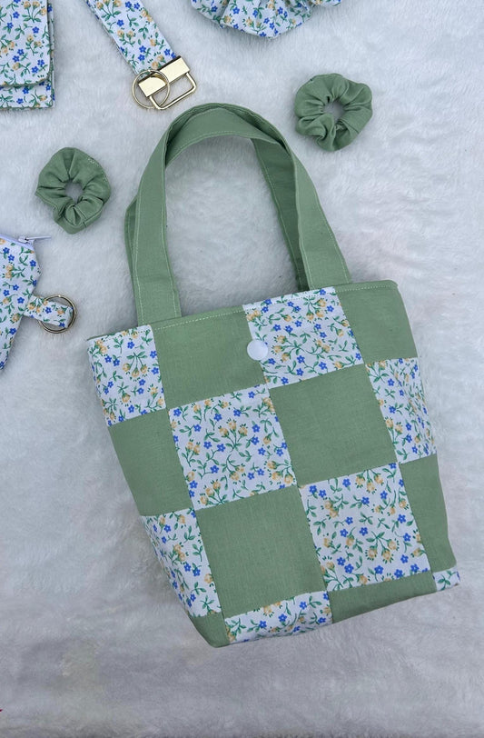 Mini Tote Bag Patchwork Green and Vintage Floral Fabric