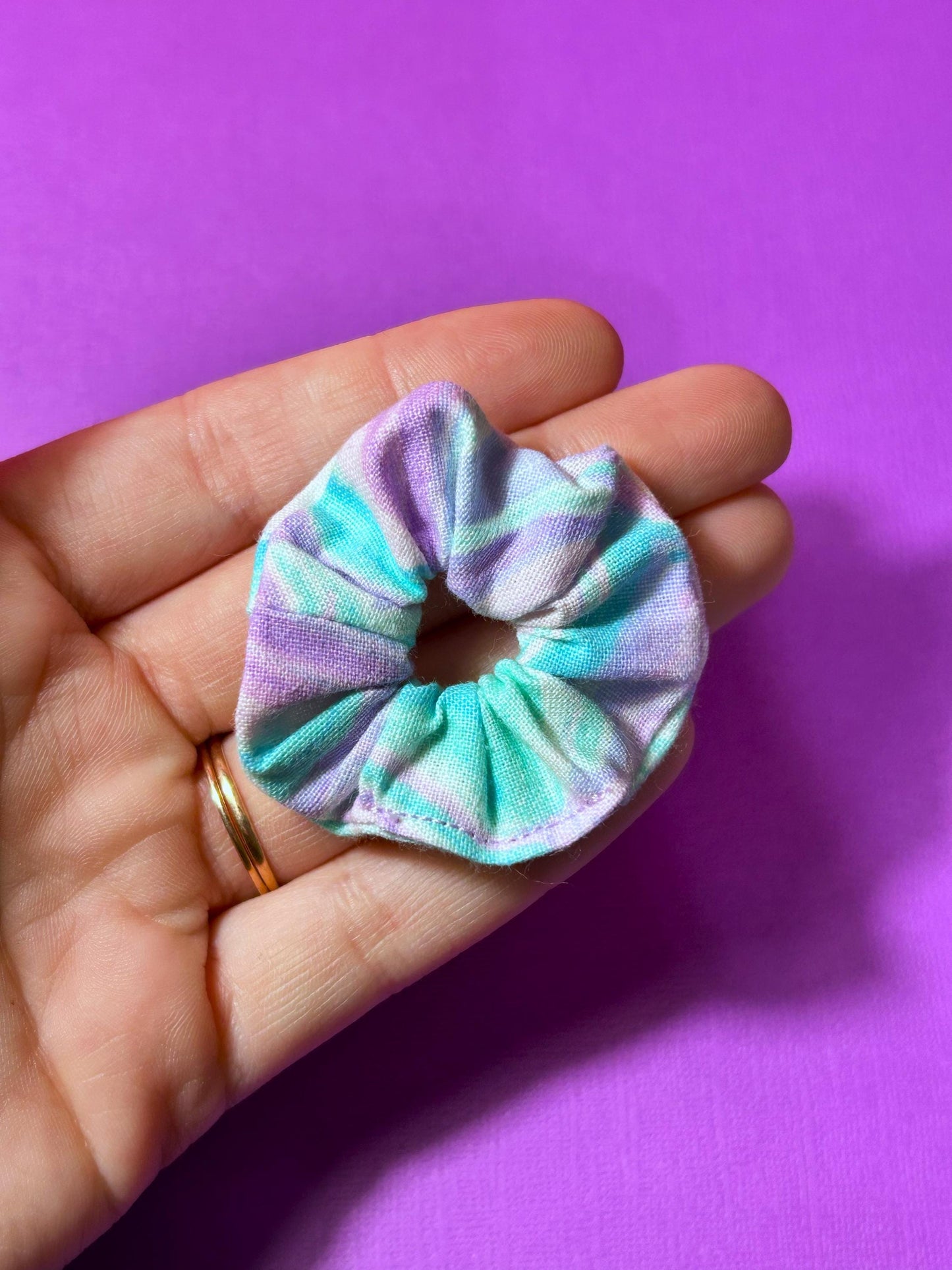 Mini Scrunchie Purple Swirl