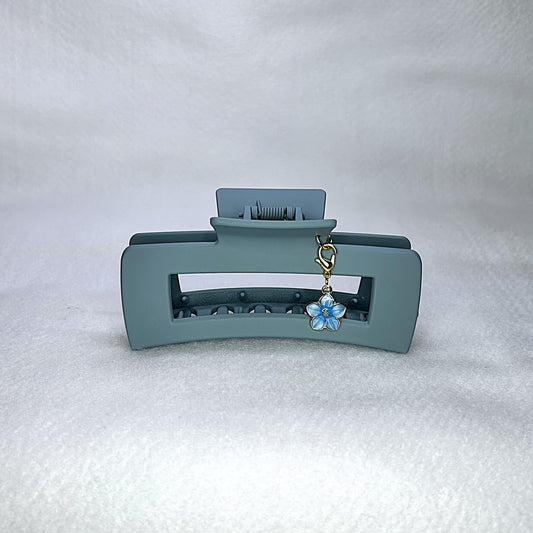 Customizable Claw Clip with Floral Charm Cool Tone