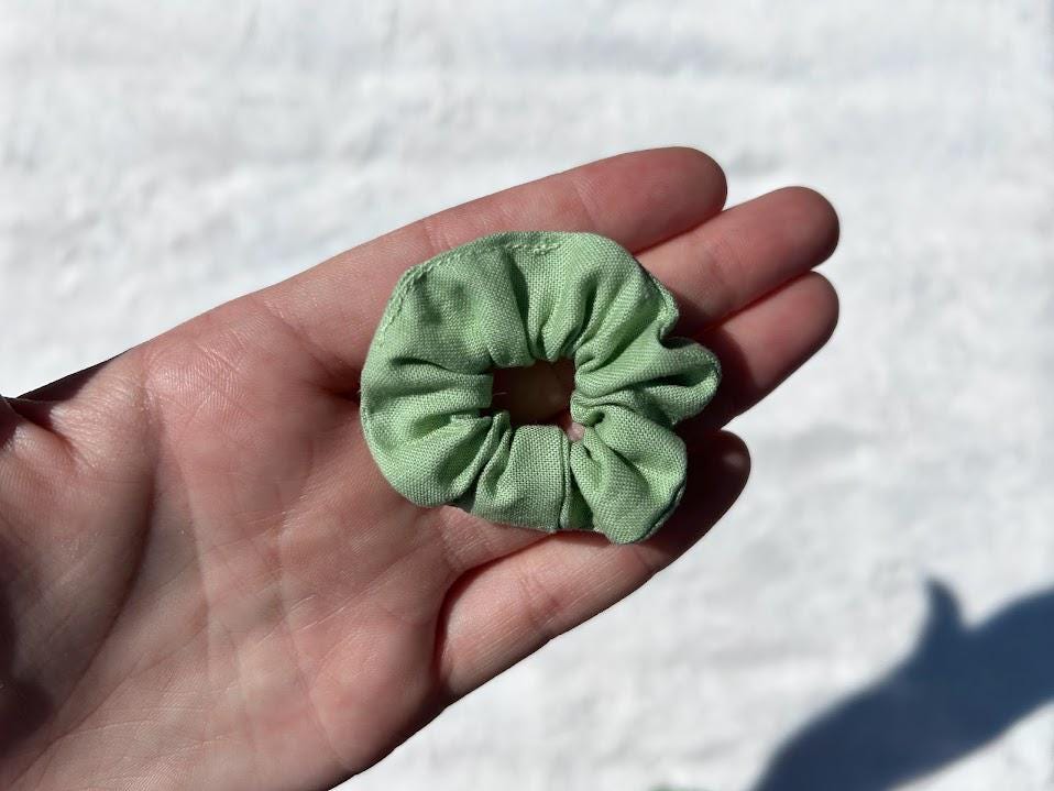 Mini Scrunchie Sage Green
