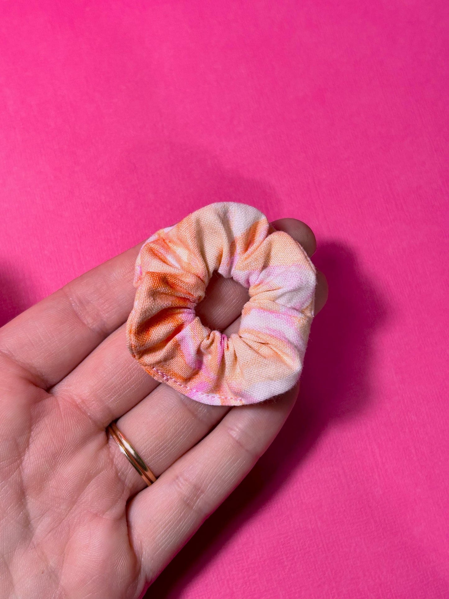 Mini Scrunchie Orange Swirl