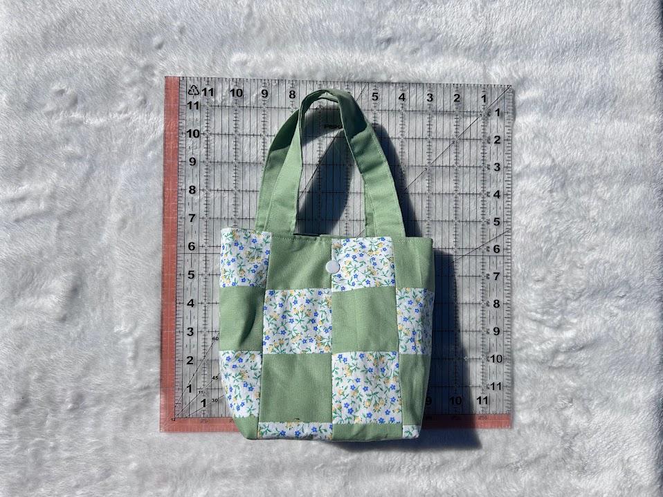 Mini Tote Bag Patchwork Green and Vintage Floral Fabric