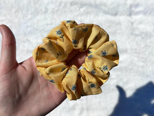 Vintage Yellow Floral Scrunchie with Blue Flowers