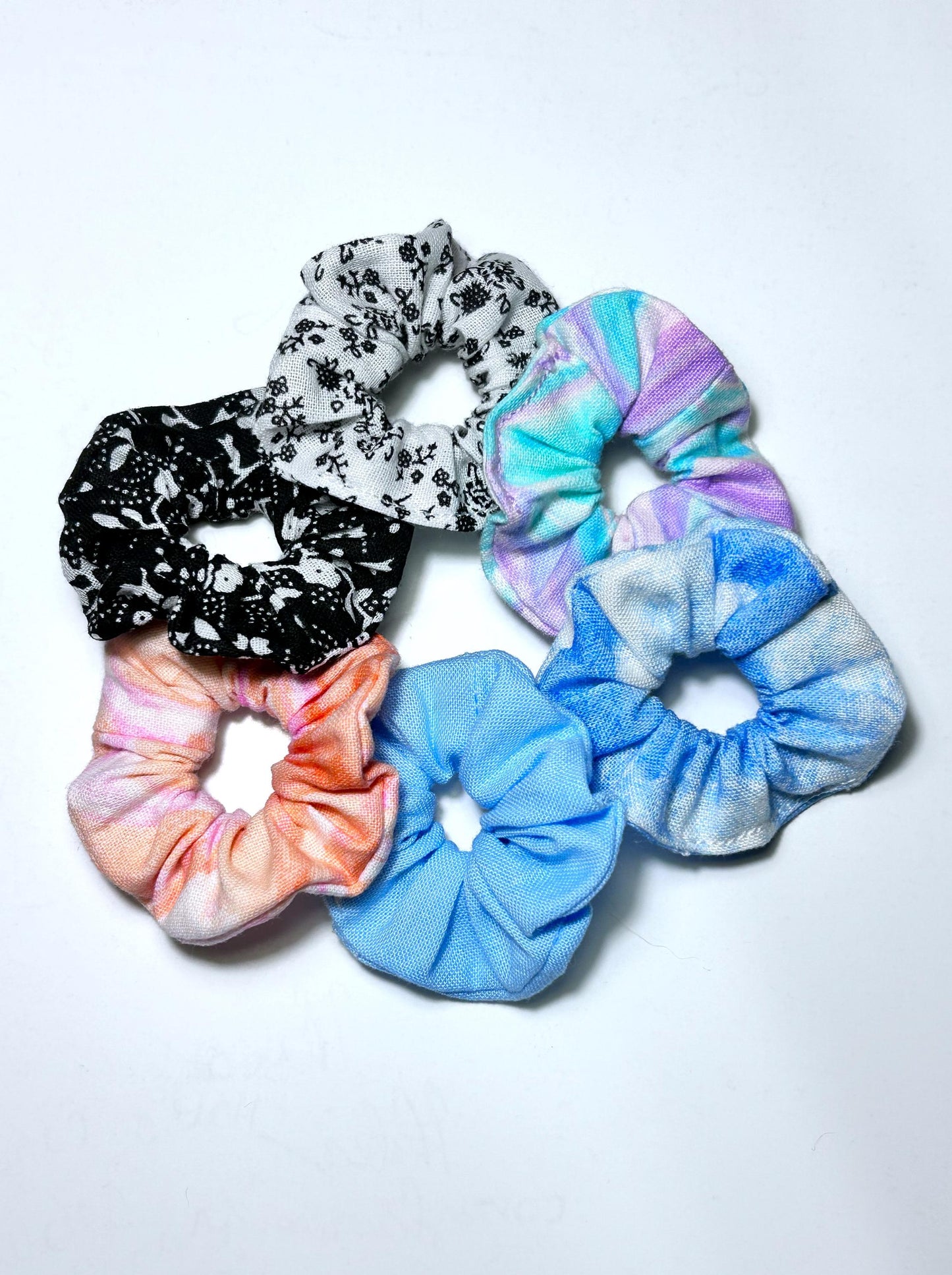 Mini Scrunchie Purple Swirl
