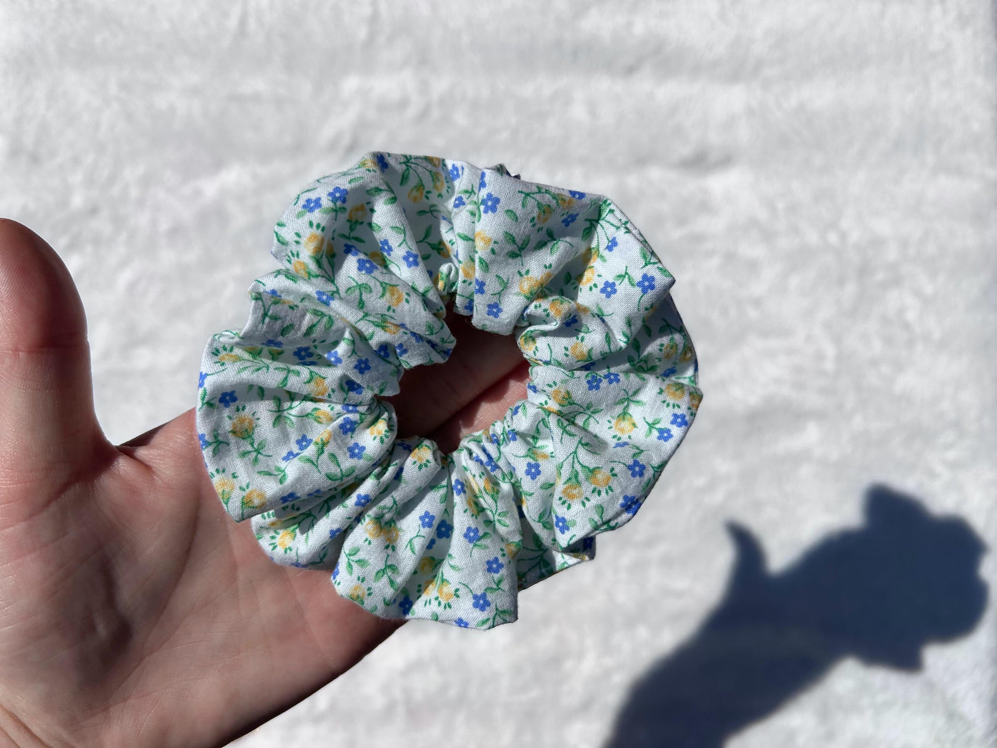Vintage Floral Scrunchie