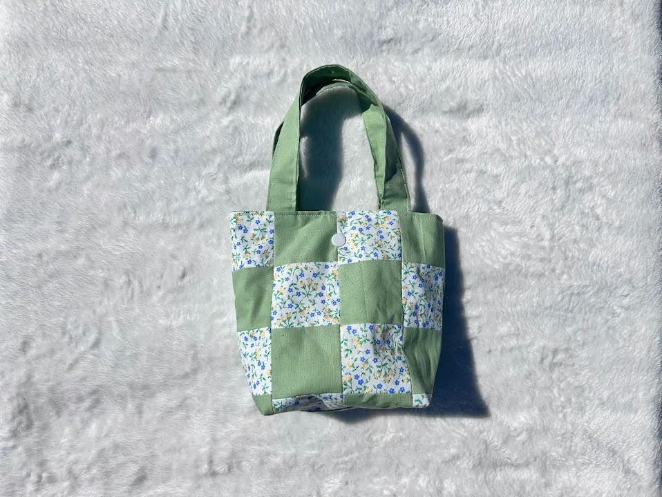 Mini Tote Bag Patchwork Green and Vintage Floral Fabric