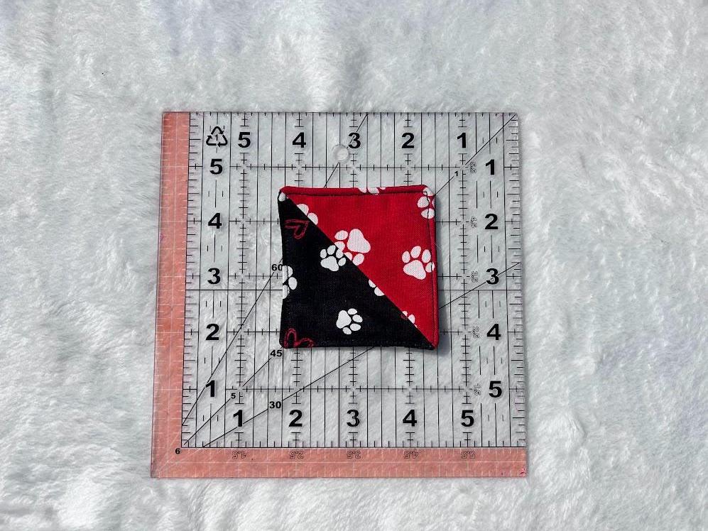 Corner Bookmark Black & Red Paw Print