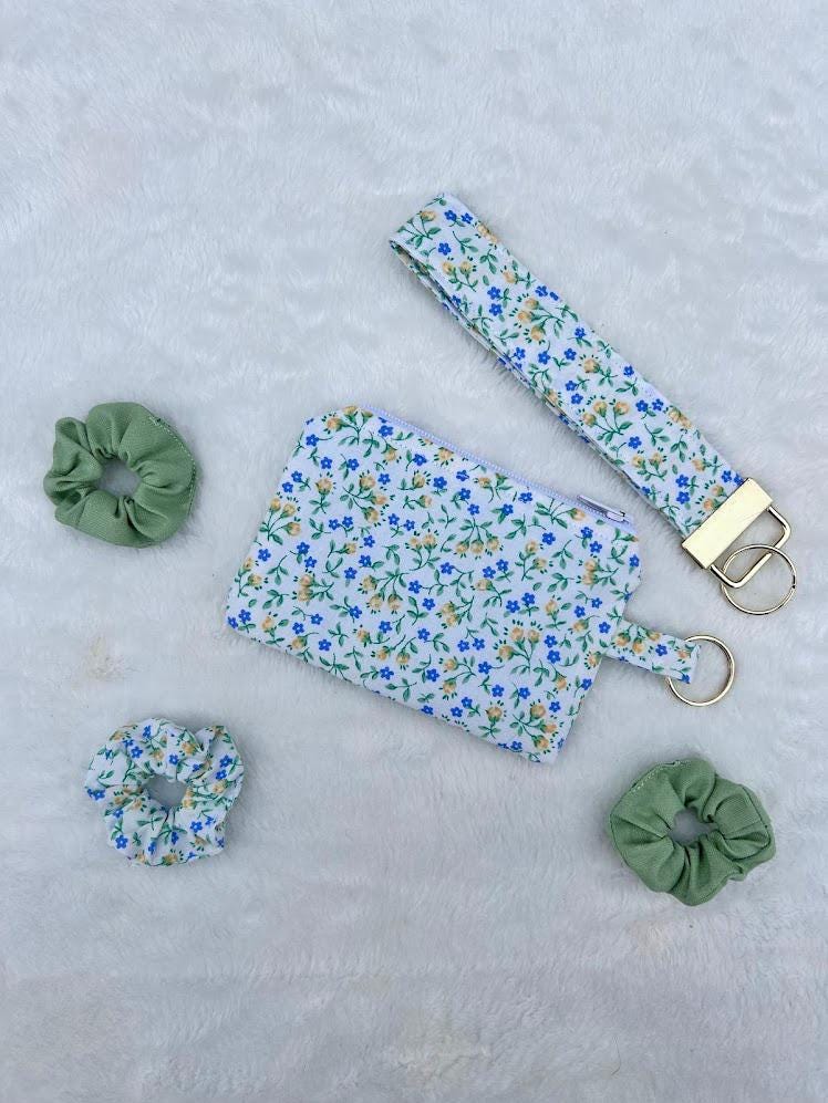 Zipper Keychain Wallet Vintage Floral