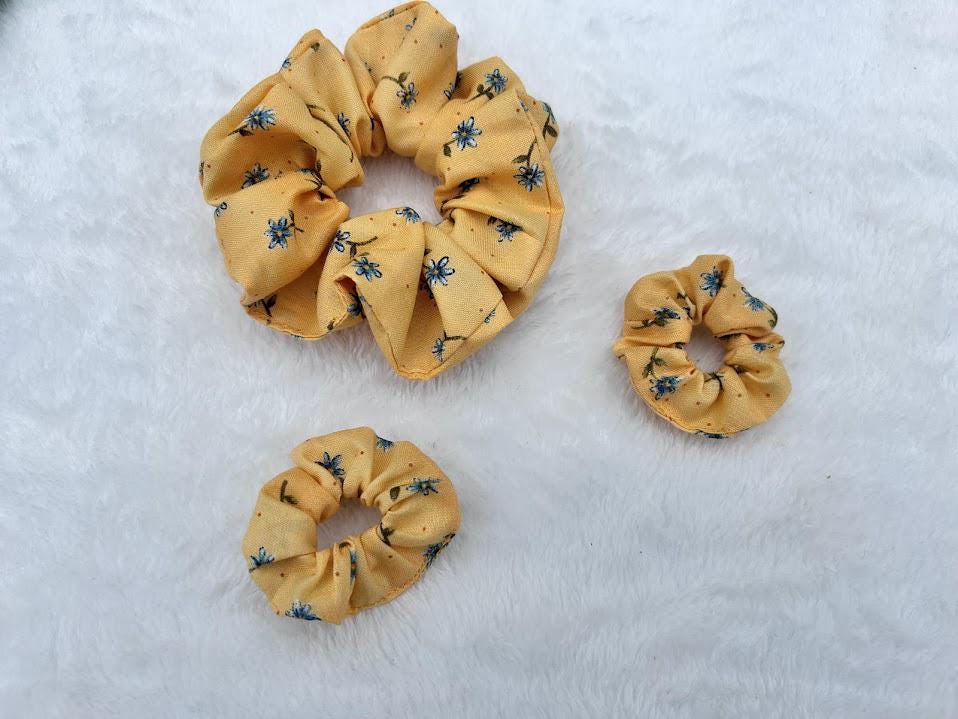 Vintage Yellow Floral Scrunchie with Blue Flowers