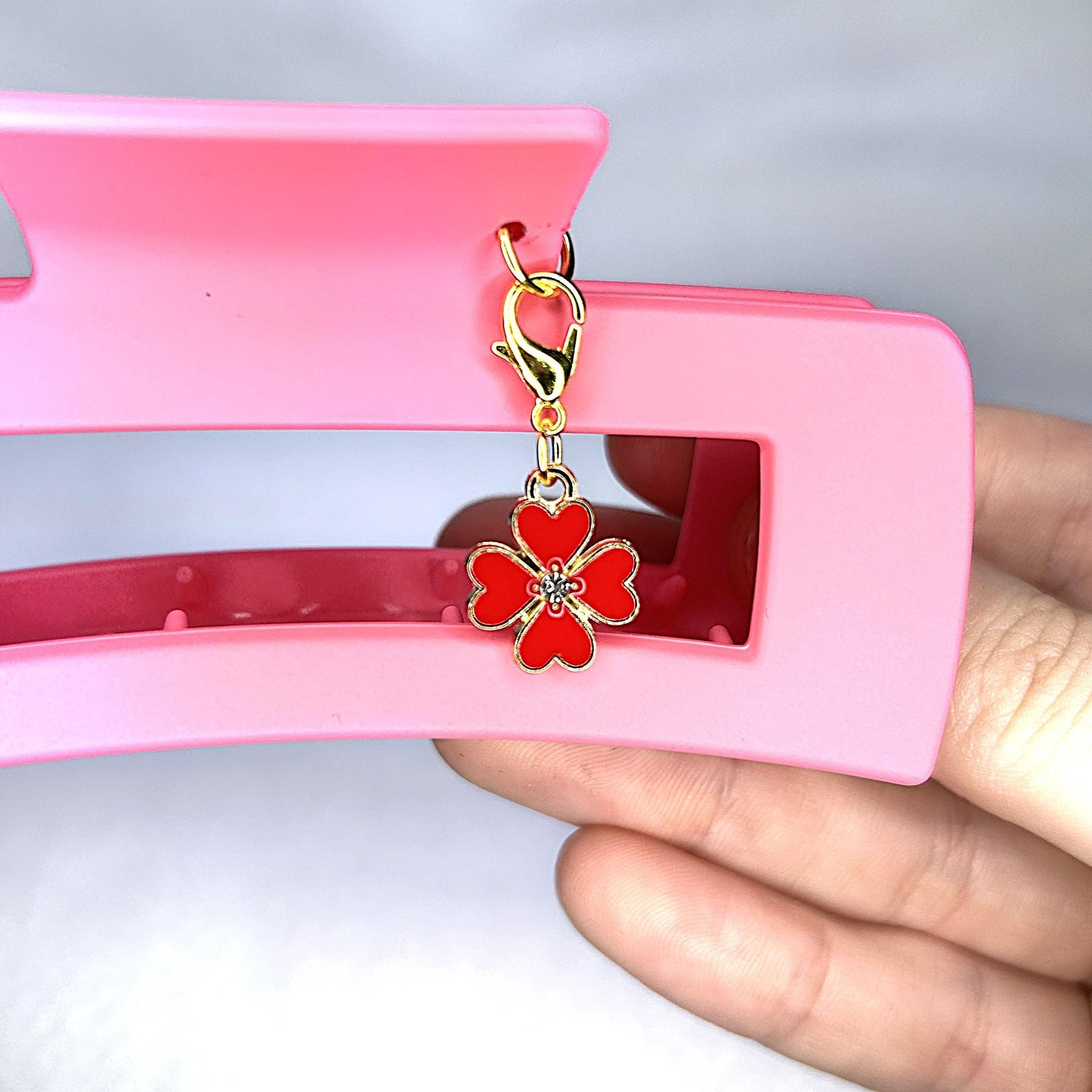 Customizable Matte Claw Clip with Floral Charm Vivid Colors