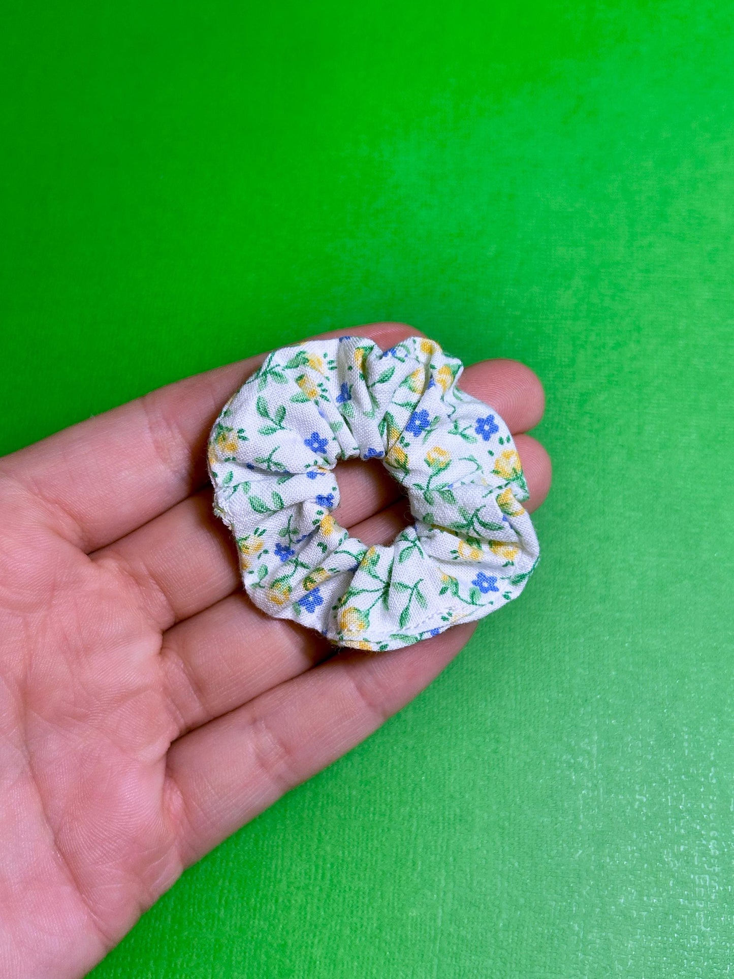 Vintage Floral Mini Scrunchie