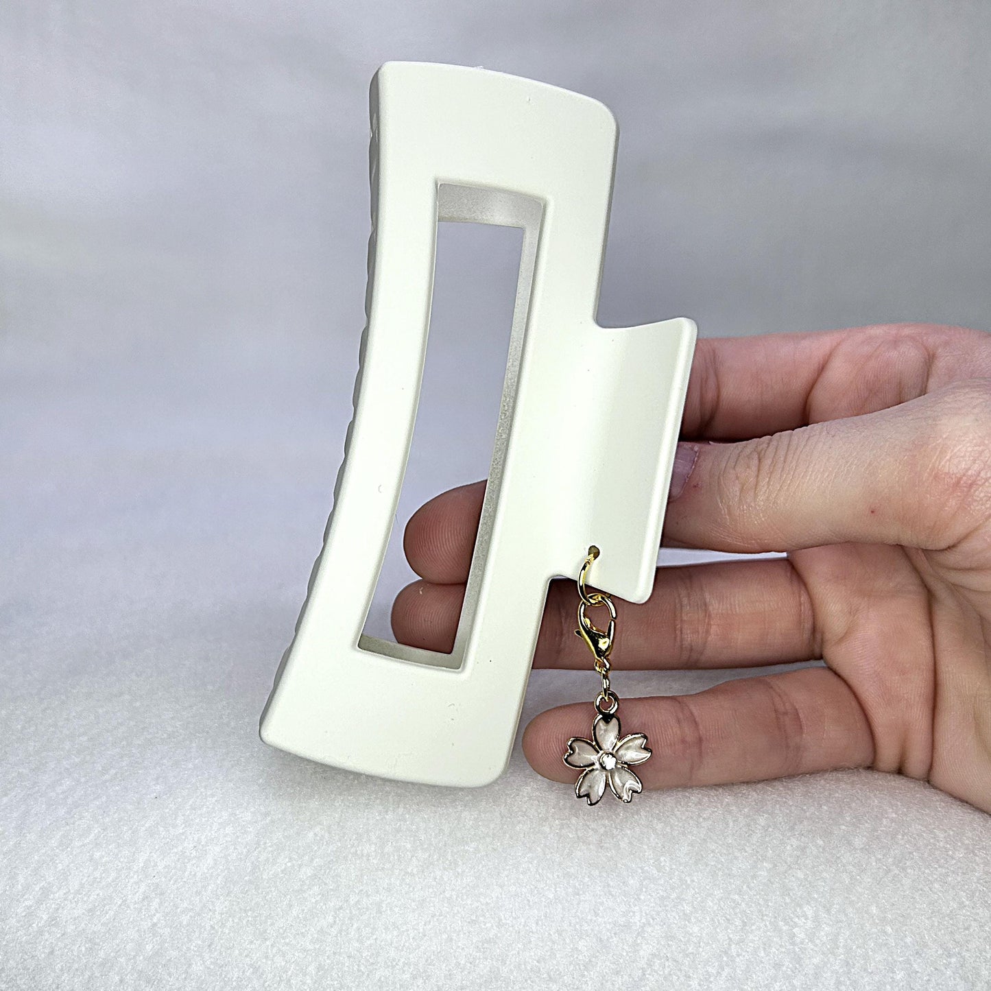 Customizable Matte Claw Clips with Floral Charm Neutral Colors