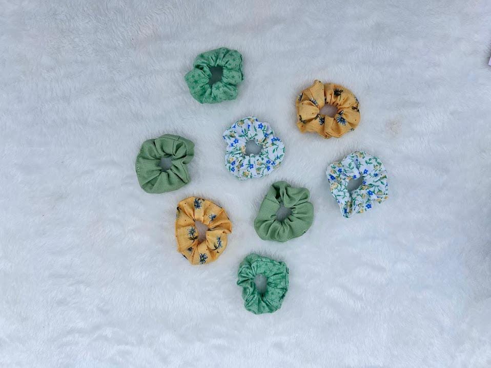 Mini Scrunchie Vintage Green Star