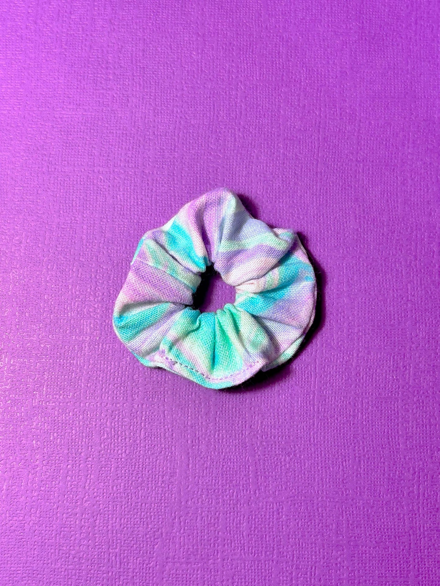 Mini Scrunchie Purple Swirl