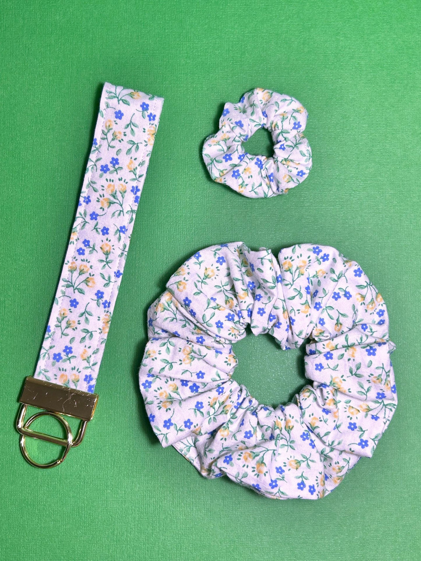 Vintage Floral Mini Scrunchie